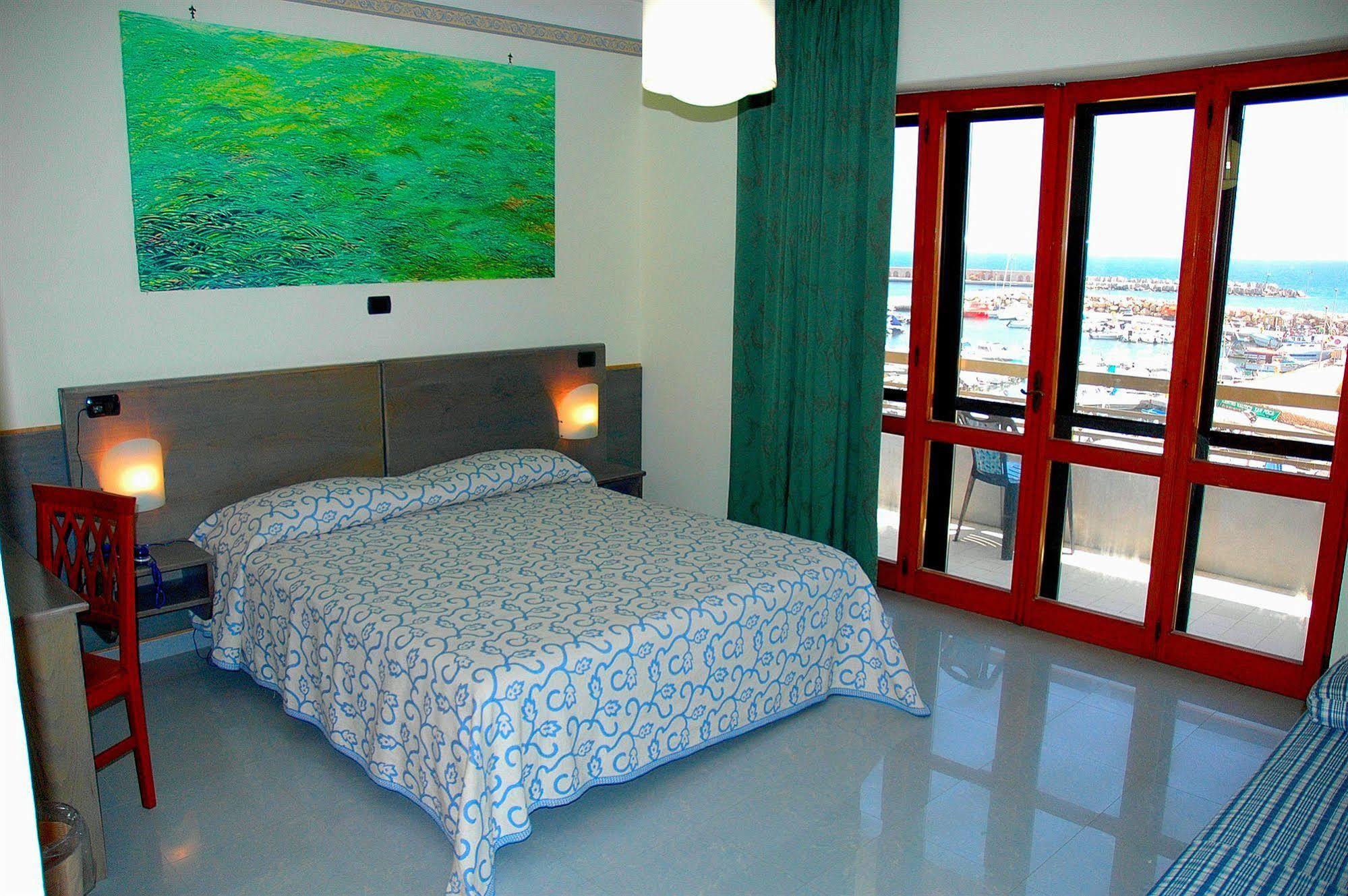 Hotel Cote D'Est San Foca Kültér fotó